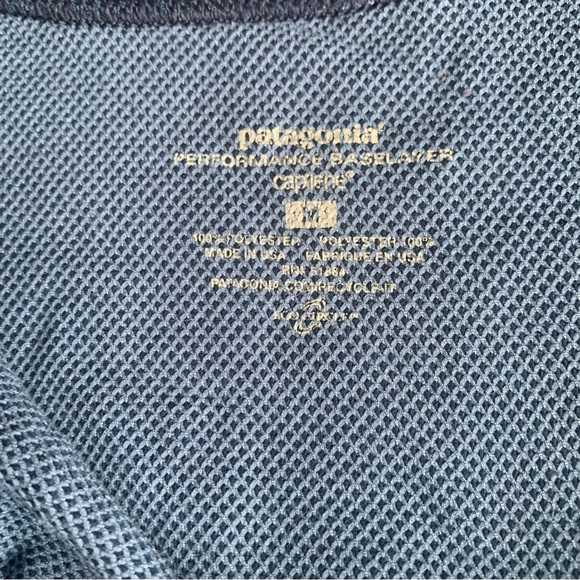 Patagonia Capilene Henley. Medium - Picture 2 of 3